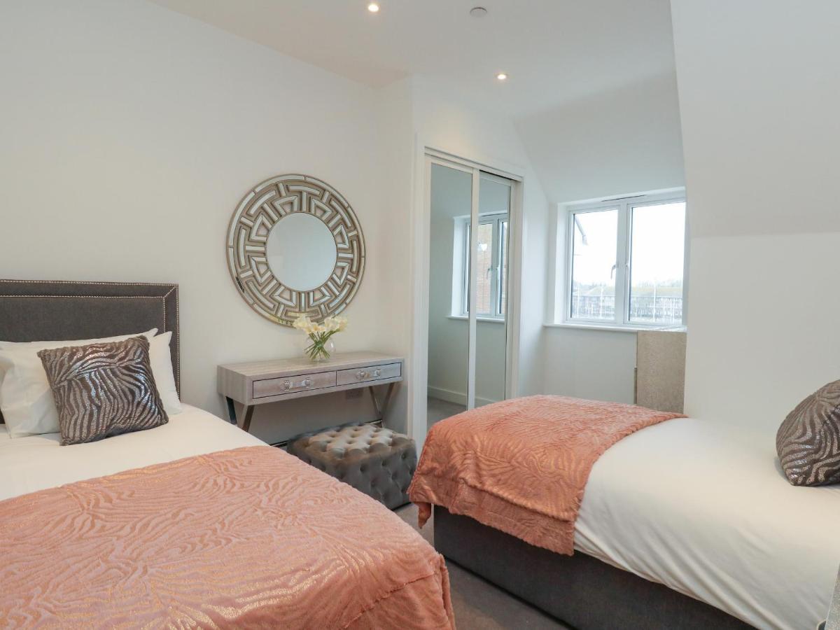 Apartamento Harbourside Haven Penthouse 1 Weymouth Exterior foto